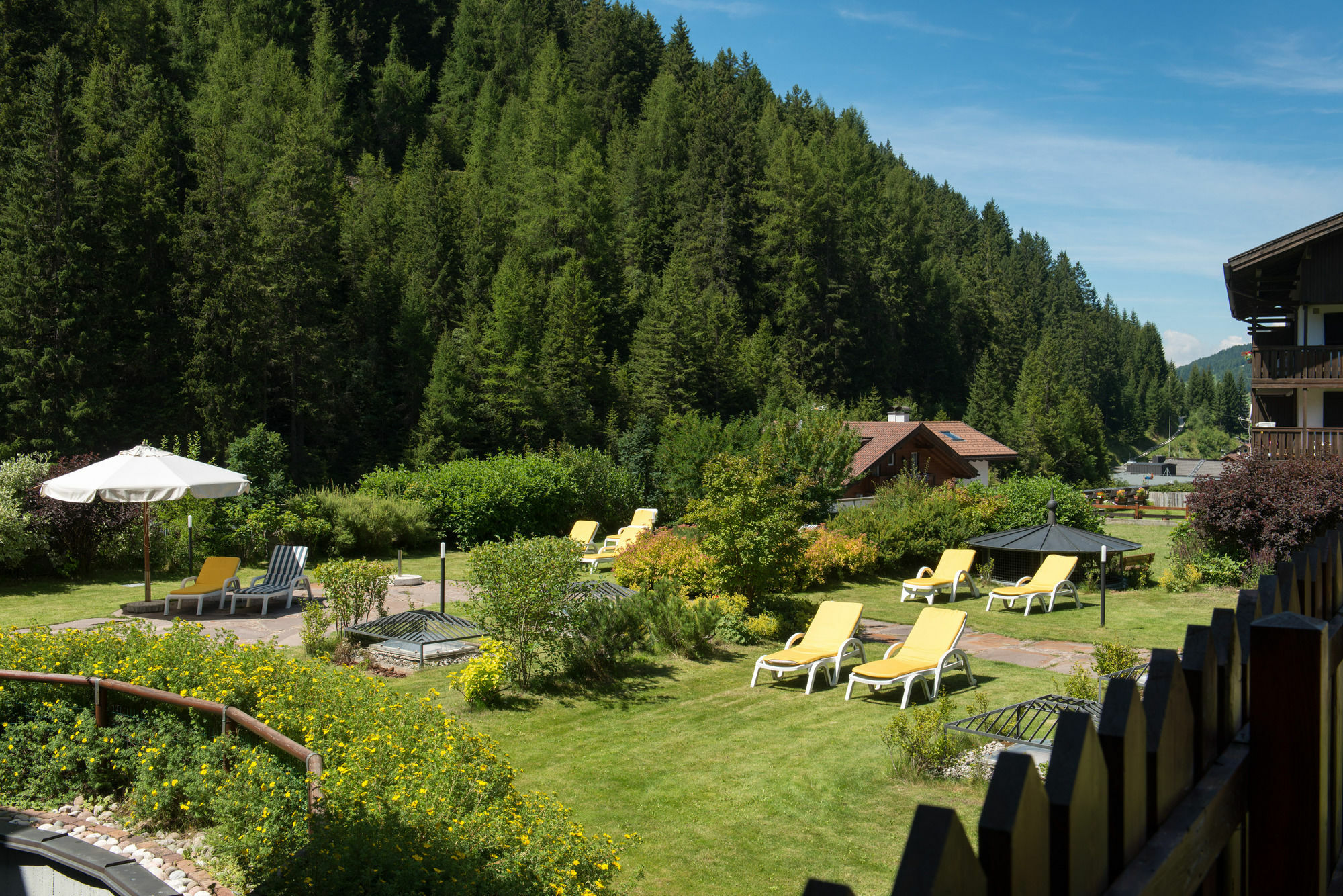 Residence Antares Selva di Val Gardena Bagian luar foto